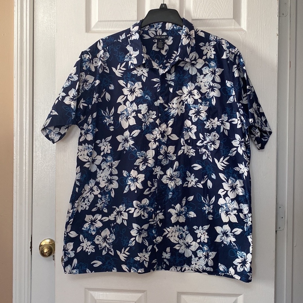 VTG Mens Hawaiian Navy Blue Floral Print Short Sleeve Shirt